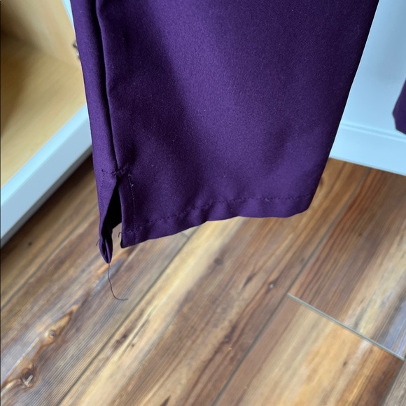 Scrub Set - Picture 4 of 5